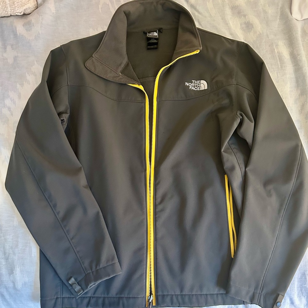 The North Face Men's Fleece Lined Gret and Yellow Jacket
